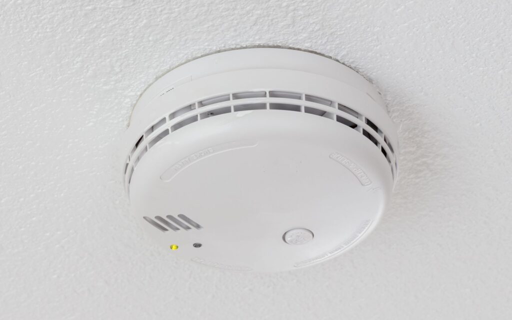 smoke alarm installed on ceiling
