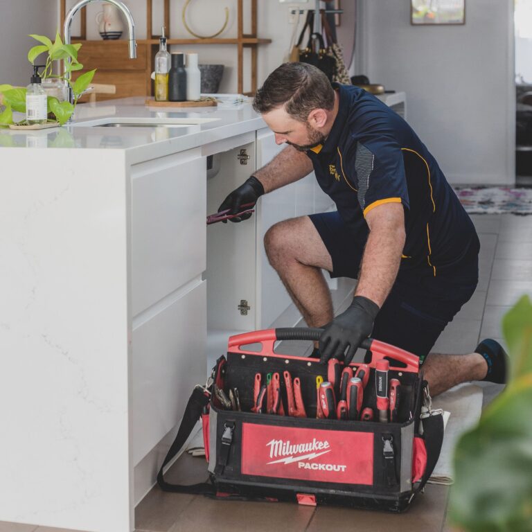 emergency plumber Coomera